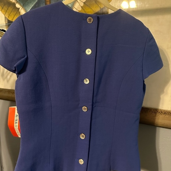 Nina Mclemore size 4 top. Buttons down back. Lined - Picture 6 of 7